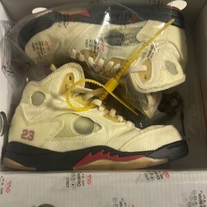 Off-White × Air Jordan 5 Retro 
 'Sail' PS Size 1.5
Preowned excellent condition